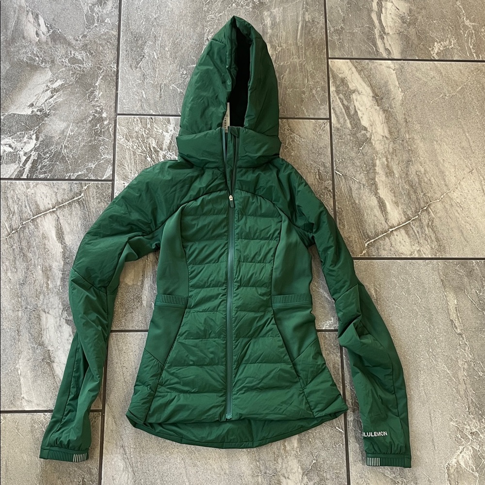 🍋 Lululemon Down For It All Jacket Coat Size 2 PrimaLoft Goose Down Green